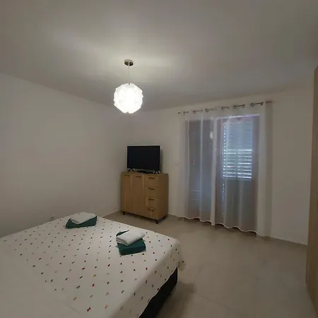 Spomax Appartement Pag Town