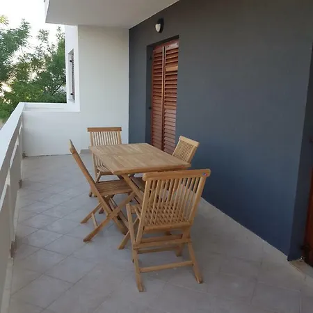 Spomax Appartement Pag Town