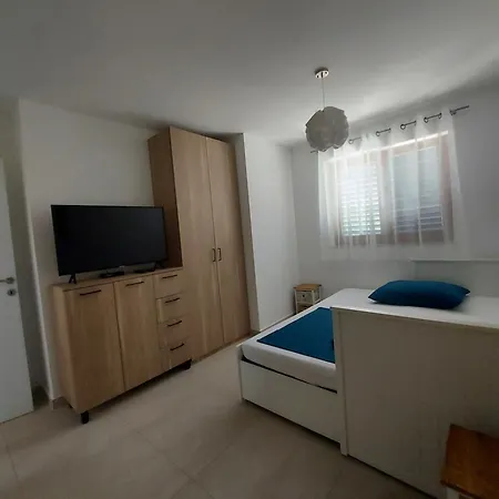 Spomax * Pag Town