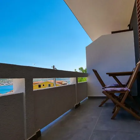 Spomax Apartment Pag Town